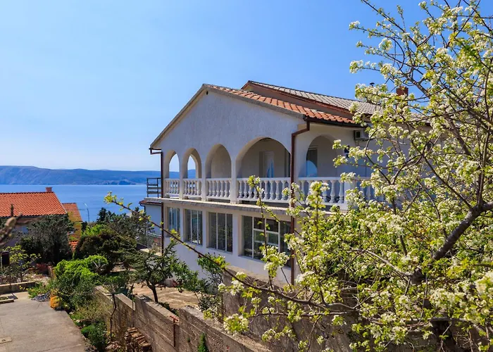 Mare Lägenhet Novi Vinodolski