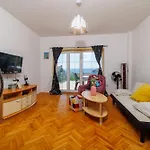 Mare Apartment *