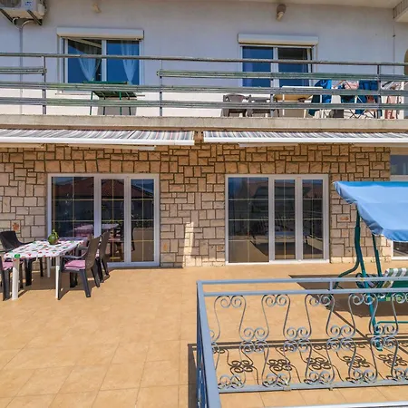 Mare Apartment